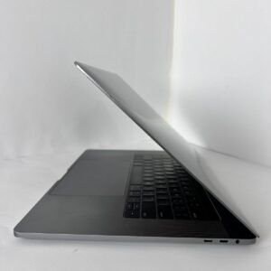 MacBook Pro 15-Inch | (2017) – 16GB RAM, 512GB SSD, 4GB Graphics